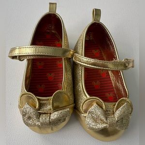 Disney baby girl’s Minnie Mouse Gold Dress Shoes NWT, Color Gold, Size 18-24M.